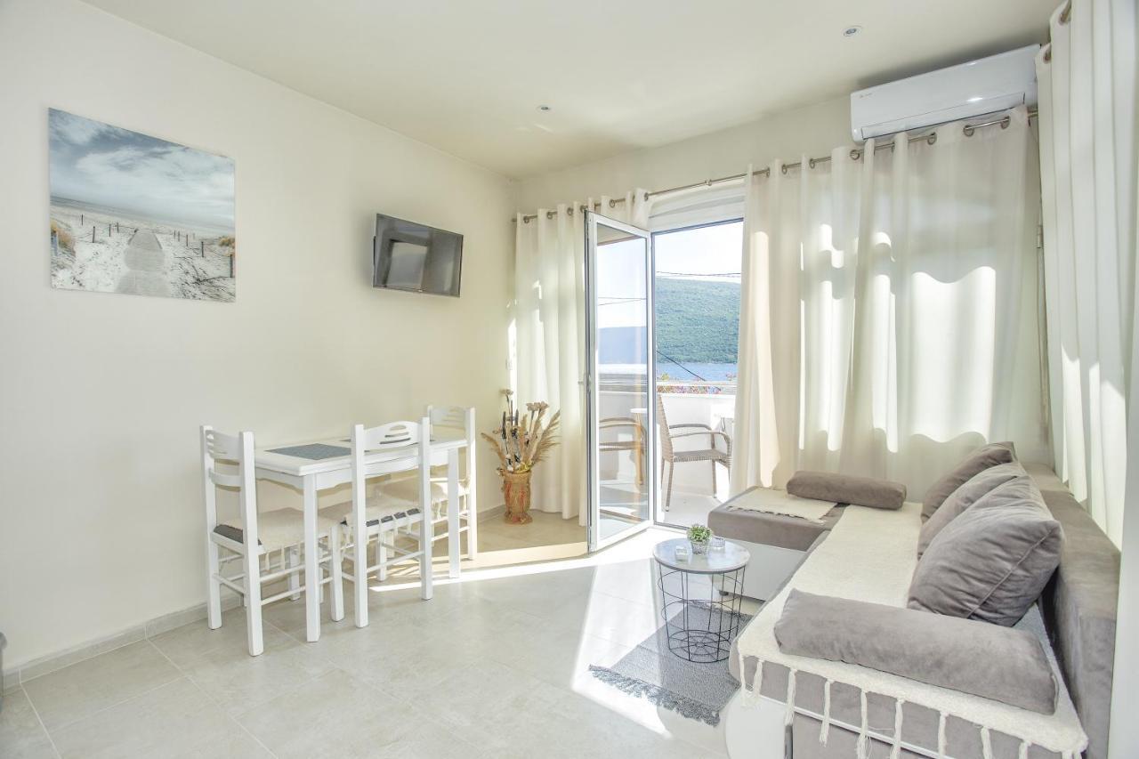 Apartments Milanovic Херцег-Нови Номер фото