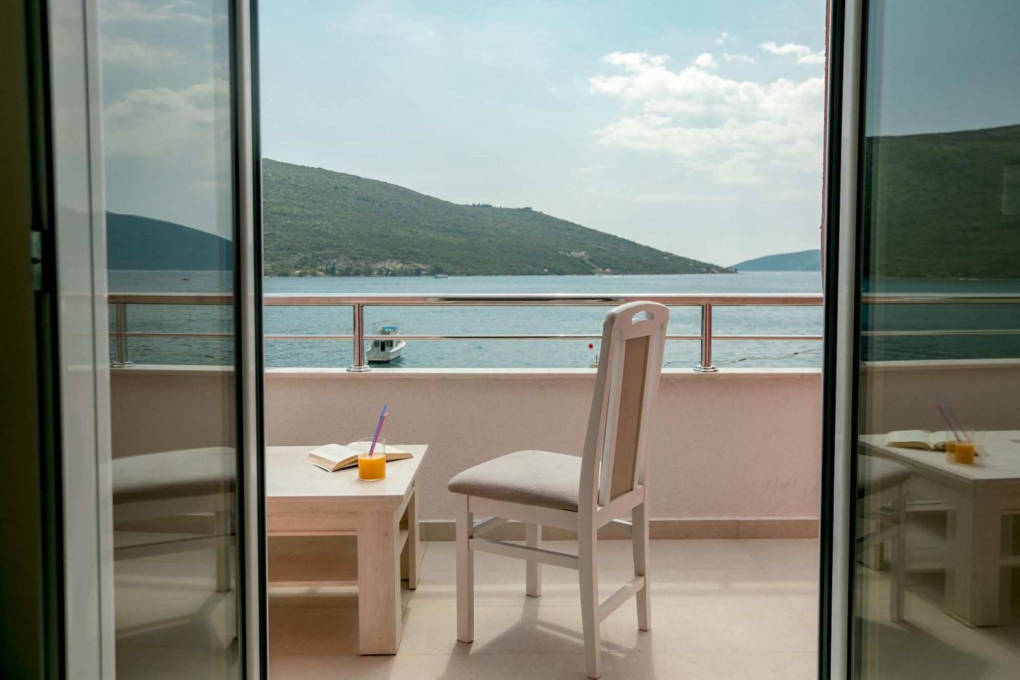 Apartments Milanovic Херцег-Нови Номер фото